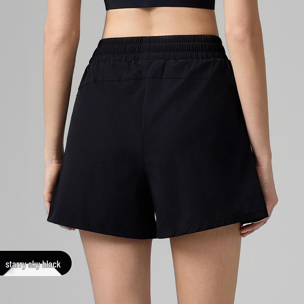 Women's Quick-Dry Sports Shorts, Anti-Exposure, Breathable with Pockets, Color-Blocked Fitness Bermudas.