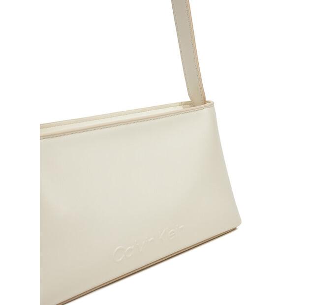 Сумка Calvin Klein Calvin Klein Embossed Logo Shoulder Bag K60K612550 светло-бежевый
