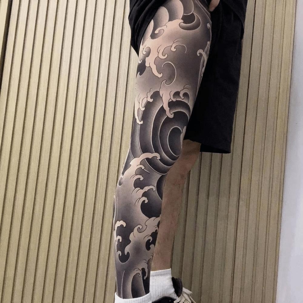 1 Paar Atmungsaktive Tattoo-Socken Japanischer Stil Ganzbein-Strumpf Herren Sonnenschutzsocken Angeln