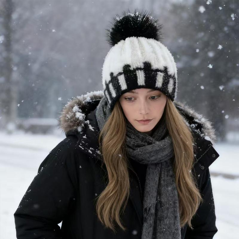1Pc Plush Hat Winter Ear Protection Cold Protection Single Ball Cycling Color Blocked Polyester Imitation Fox Fur