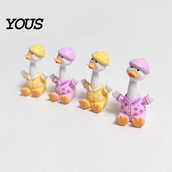 Small Animal Decoration 4Pcs Mini Cartoon Duck Figurines, Cute Polka-dot Pajamas Statues, Macaron Color Decor Ornaments for Car Console