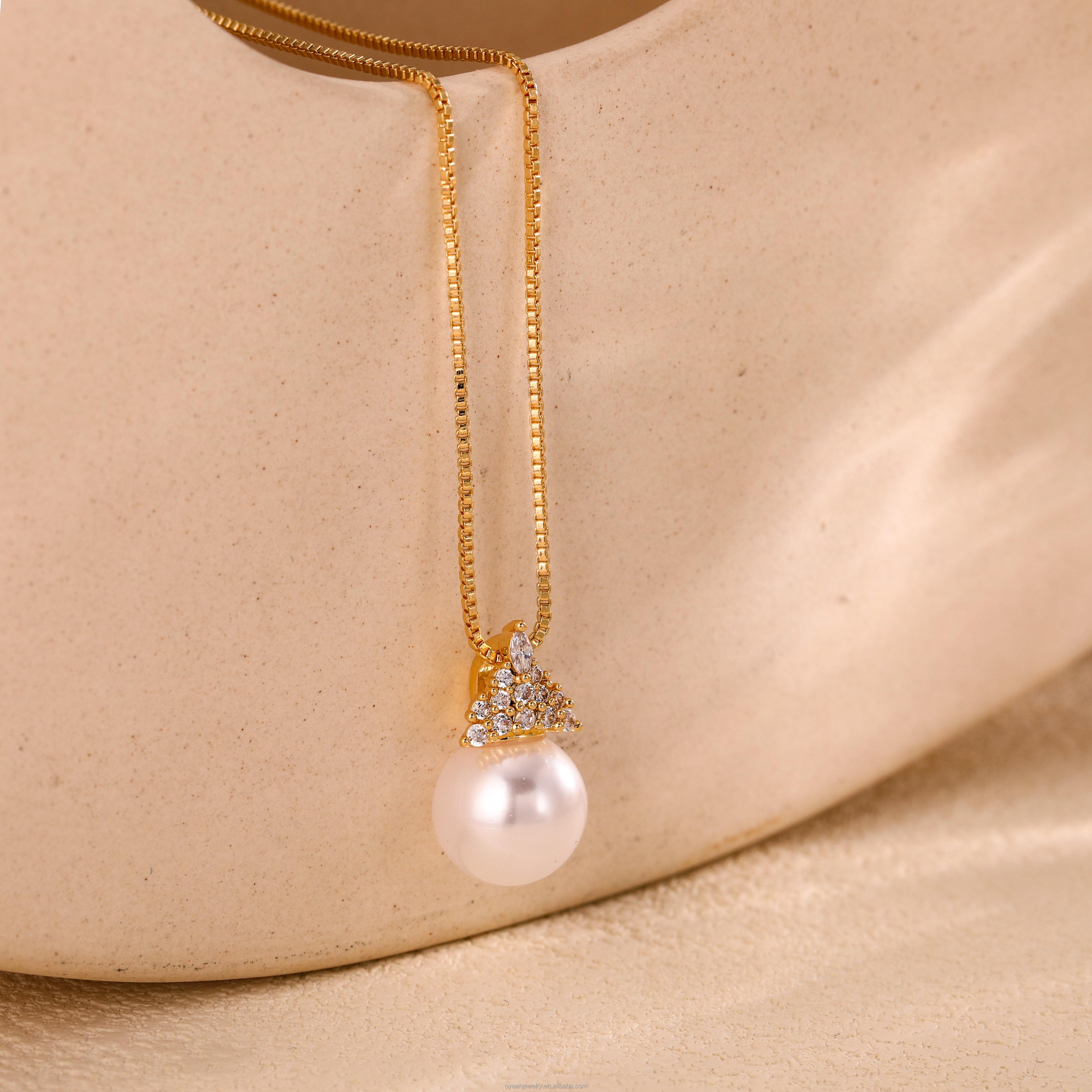 Pearl Pendant Necklace Crown Design with Zircon Micro-Set 10mm Cultured Pearl Gold Plated Brass Jewelry OUYIN золотой