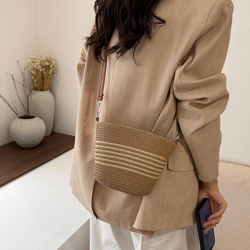 Women's 2026 Summer Straw Woven Crossbody Bag: Casual & Versatile Beach Vacation Bucket Bag