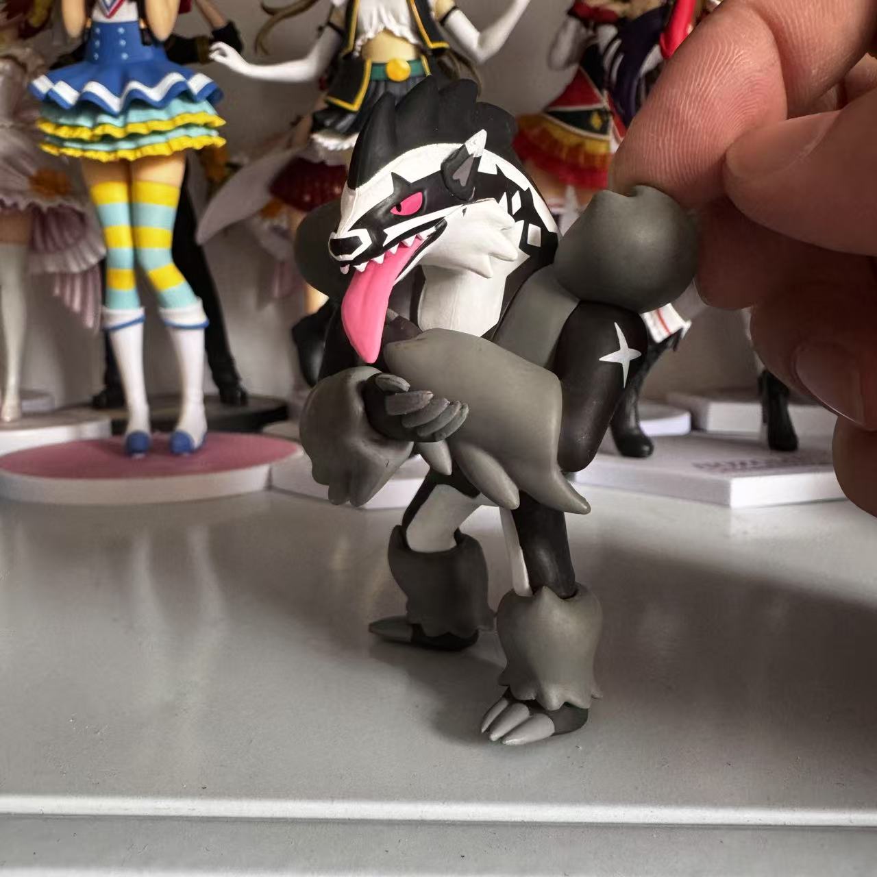 

Genuine 1/20 Scale The World Obstagoon Ixon Barrikadax No Base Adorable Action Model Model Toys Durable Beautiful Design