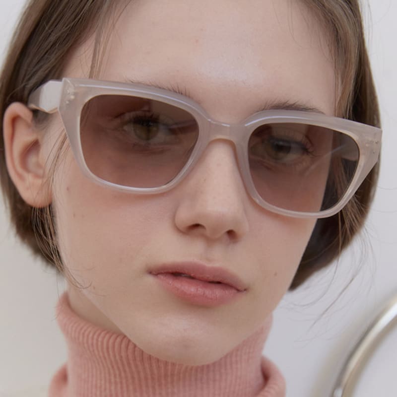 

One Brilliant Lilith-OB501-Jelly Beige FREE