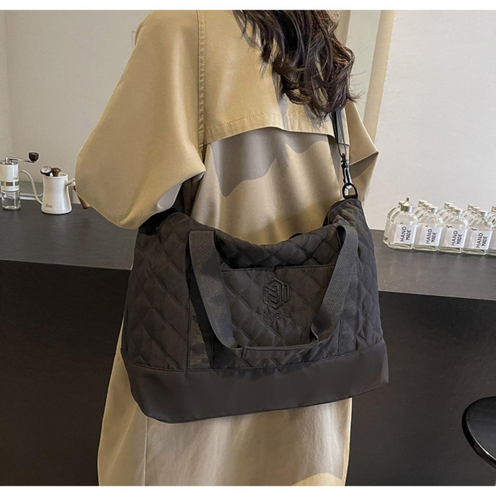 

Premium sense large-capacity travel bag sports fitness bag short-distance business travel bag portable messenger yoga bag чорний