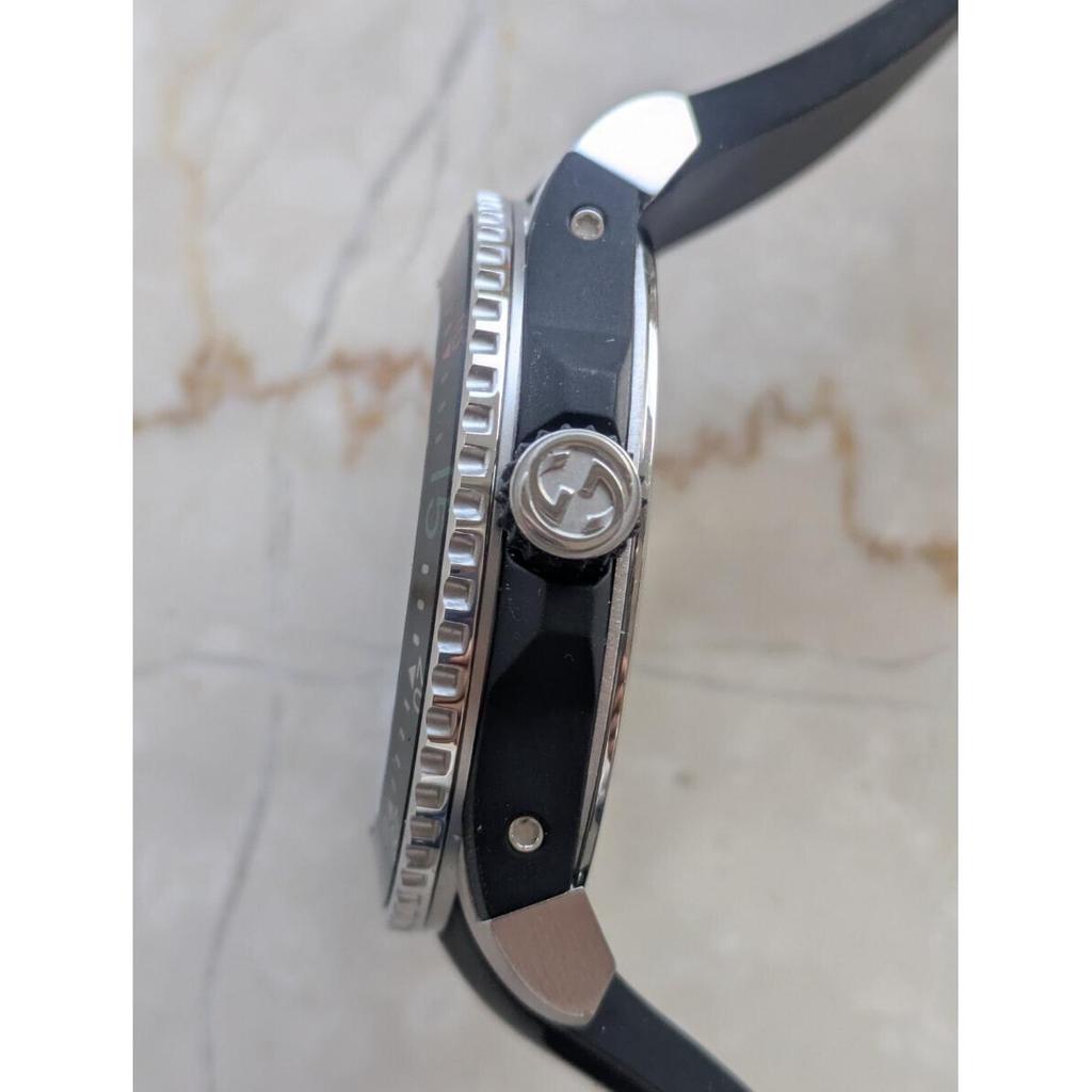 Used New and unused GUCCI watch G Timeless Men's YA136322 Diver's Watch DIVE Cat Black Silver Rubber
