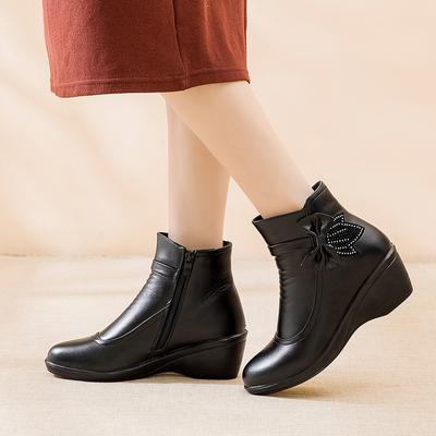 Botas femininas de couro à prova d'água com laço, botas curtas de pelúcia, cunhas, zíper, sapatos de inverno clássicos