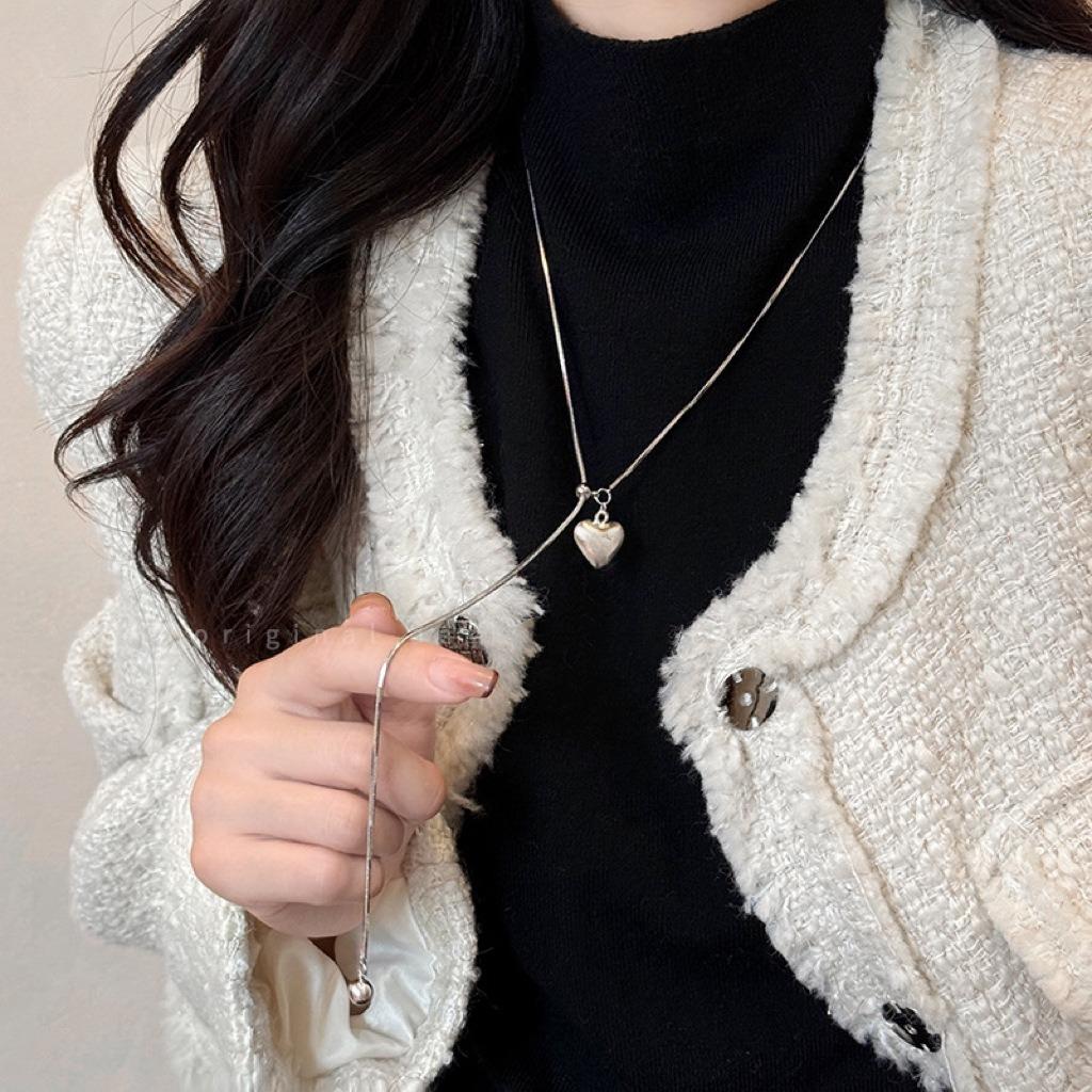Titanium Steel Does Not Fade, Fashionable and Simple Versatile Love Ball Ins Romantic Su Long Pull Necklace Women's Versatile Hi