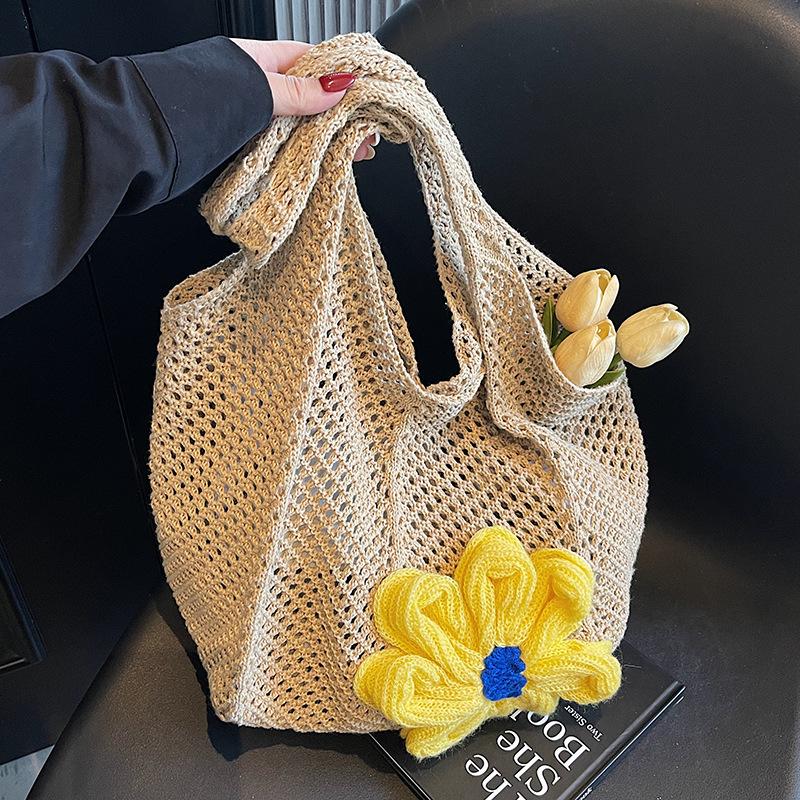 Summer small fresh simple casual hollow woven tote bag light large capacity versatile vacation style shoulder bag women