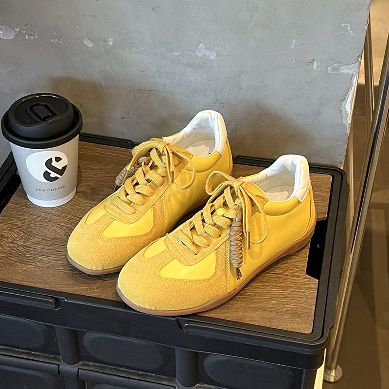 Retro German training shoes women's 2025 new color matching lace-up round head casual sports board shoes versatile height-increasing Forrest Gump sho