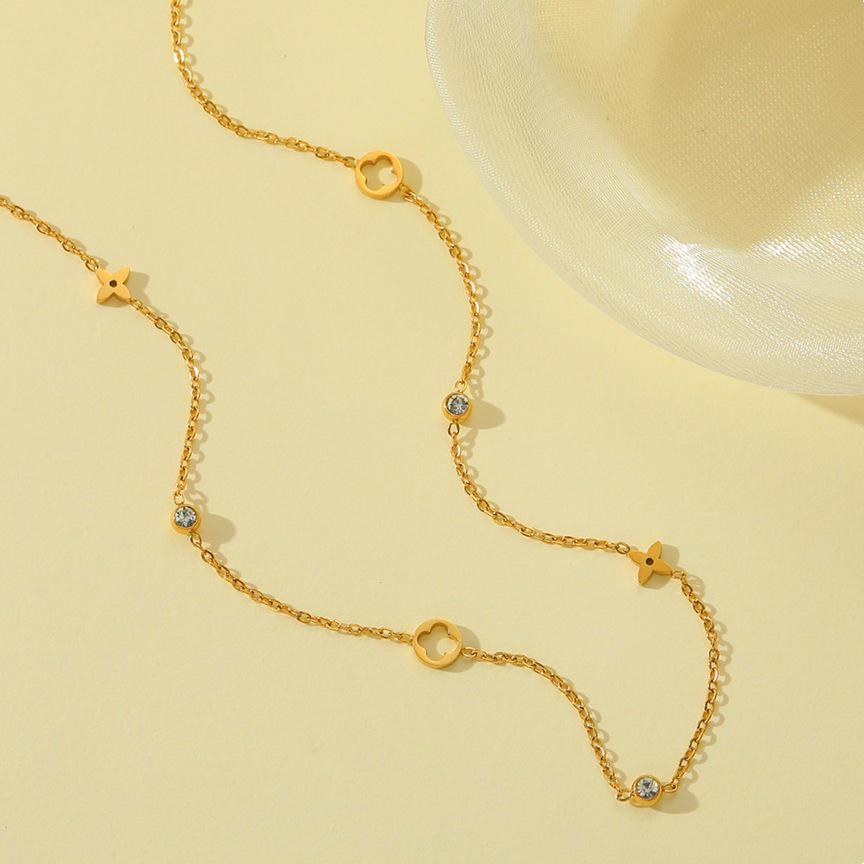 High-End Four-Leaf Clover Titanium Steel Necklace - Elegant, Fade-Resistant Clavicle Chain for Women