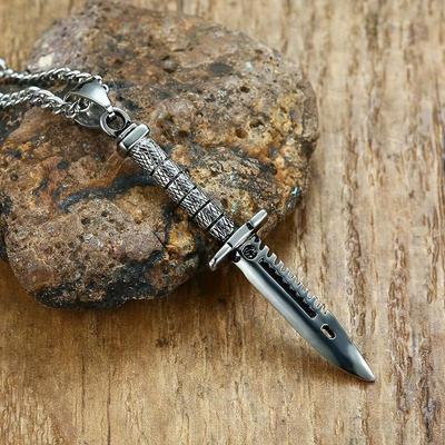 New Fashion Creative Design Personalized Dagger Pendant Necklace for Men's Trendy and Fashionable Motorcycle Rider Accessories