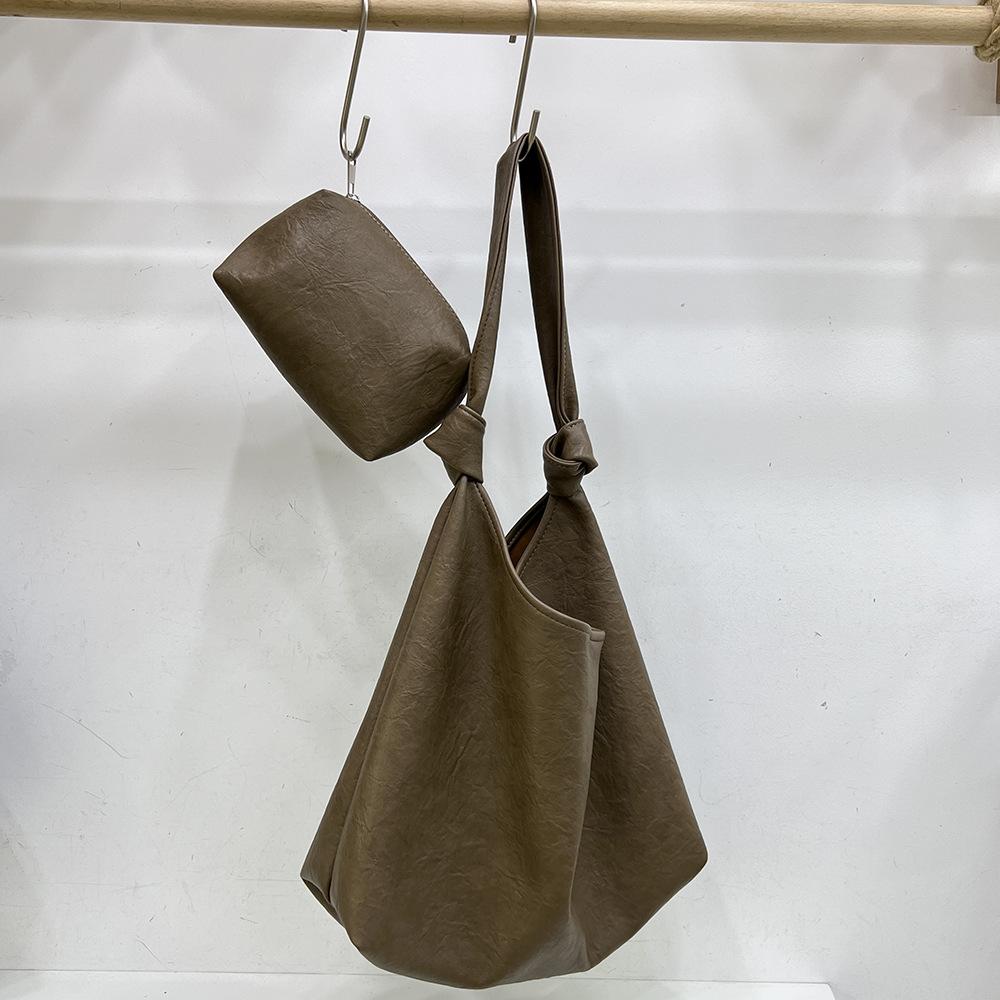 Große Kapazität Unterarmtasche aus weichem Leder für Herbst und Winter, vielseitige Handtasche, einfache Schulter-Einkaufstasche, Tragetasche