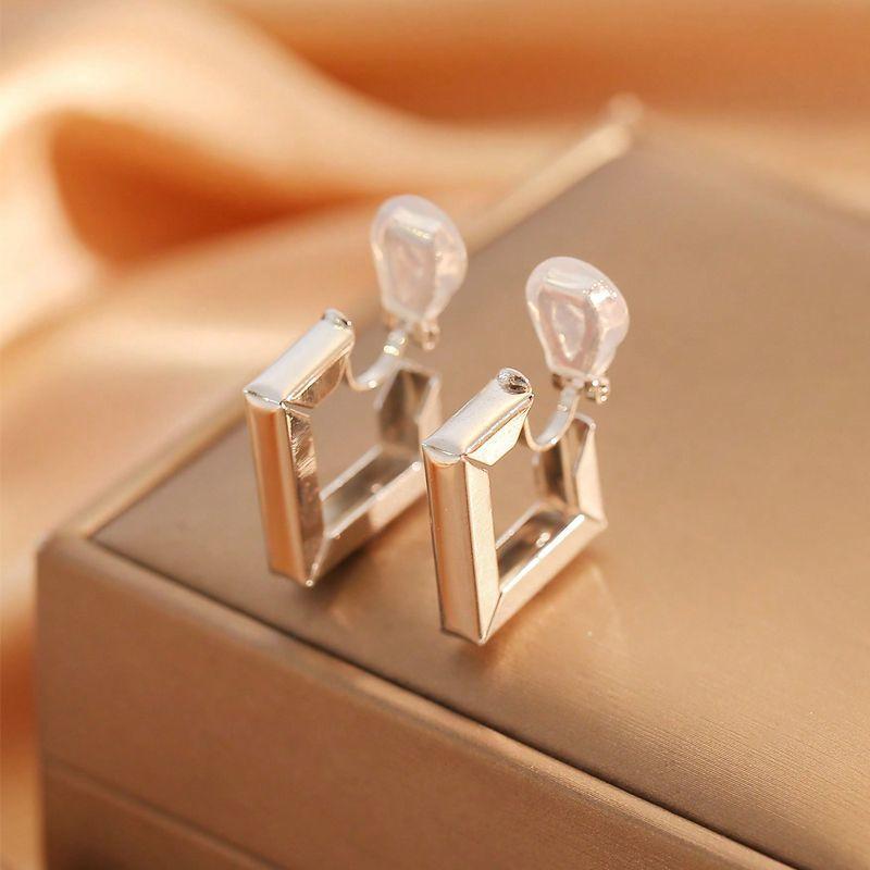 Stylish Geometric Square Hollow Metal Earrings for Women Without Piercing Ear Clips
