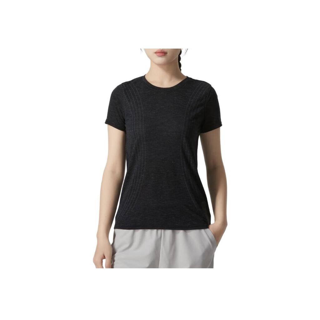 Under Armour Solid Slim Fit Crew Neck Running Sports Short Sleeve T-Shirt Women Tops Black 1375270-001
