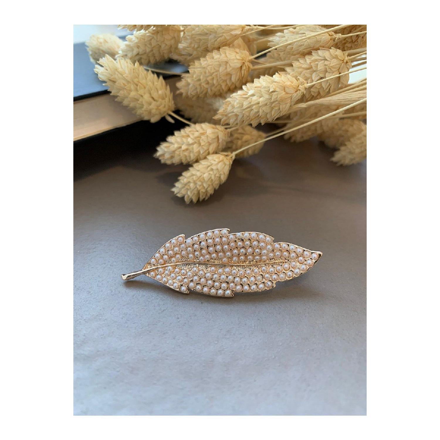 

Жемчужный Лист Брошь