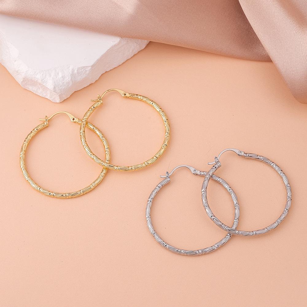 Náušnice čtvercové obruče a velké kruhové náušnice s jehlou ze stříbra S925: Niche Design, Lehký Luxus, Špičkové Šperky