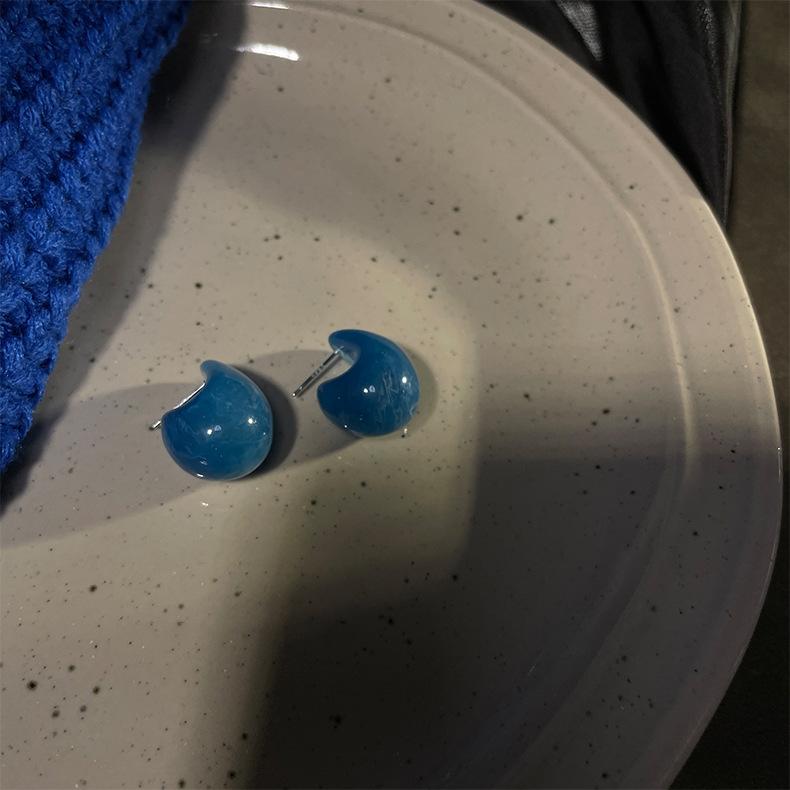 

Серьги-капли из смолы, простая личность, универсальные серьги-гвоздики, модный нишевый темперамент, женские серьги высокого класса