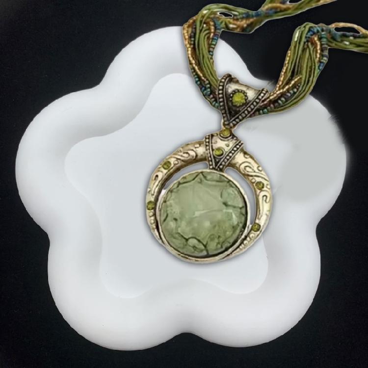 Nature Inspire Bohemian Styles Necklace with Distinctive Bead Designs Suitable for Music Festivals and Casual Event