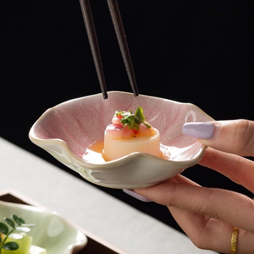 Lotus-shaped Ceramic Dipping Dish Retro Sauce Dish Multi-functional Mini Fruits Bowl Party