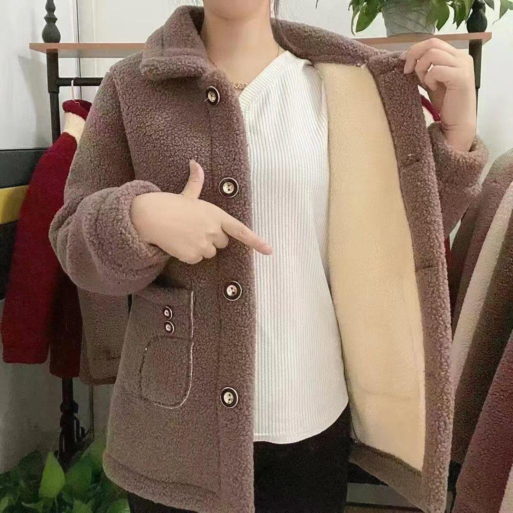 Mom's New Stylish Winter Lambswool Coat - Velvet Warmth for Mid-Aged & Elderly Women