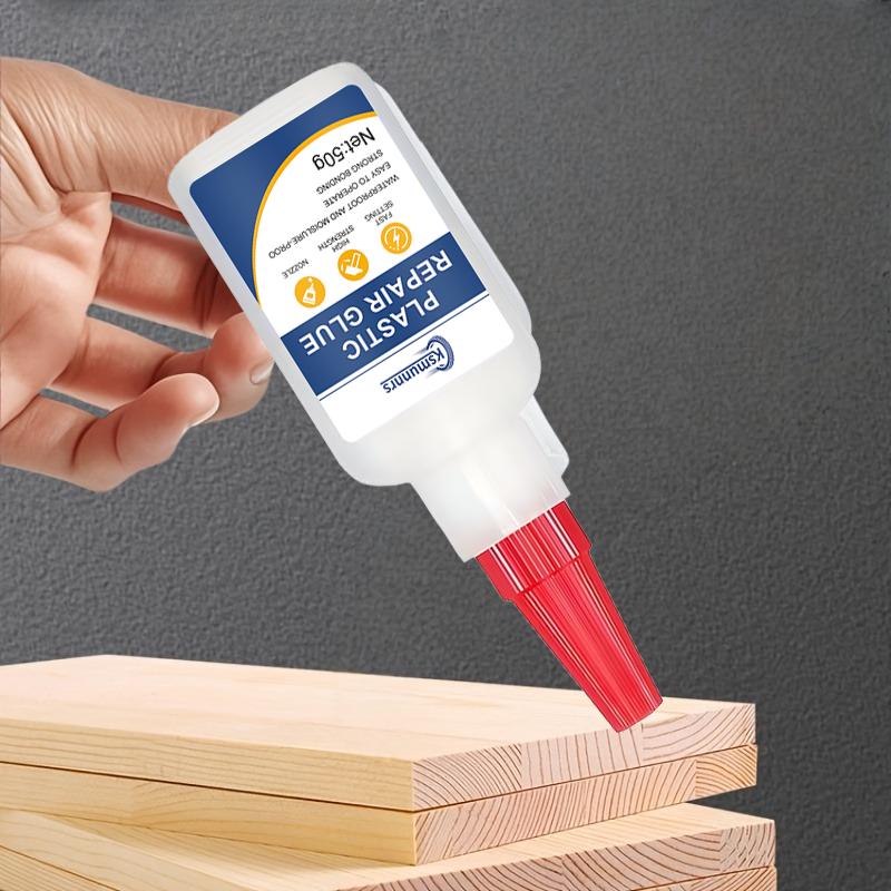 A Adhesive for Wood That Dries Quickly And Is Highly Durable, Featuring a Supplementary Nozzle for Precise Application, Suitable