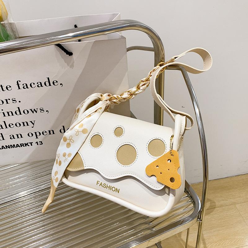 

Bag women s early autumn new niche fashion simple single shoulder armpit new bag casual small square bag бежевий