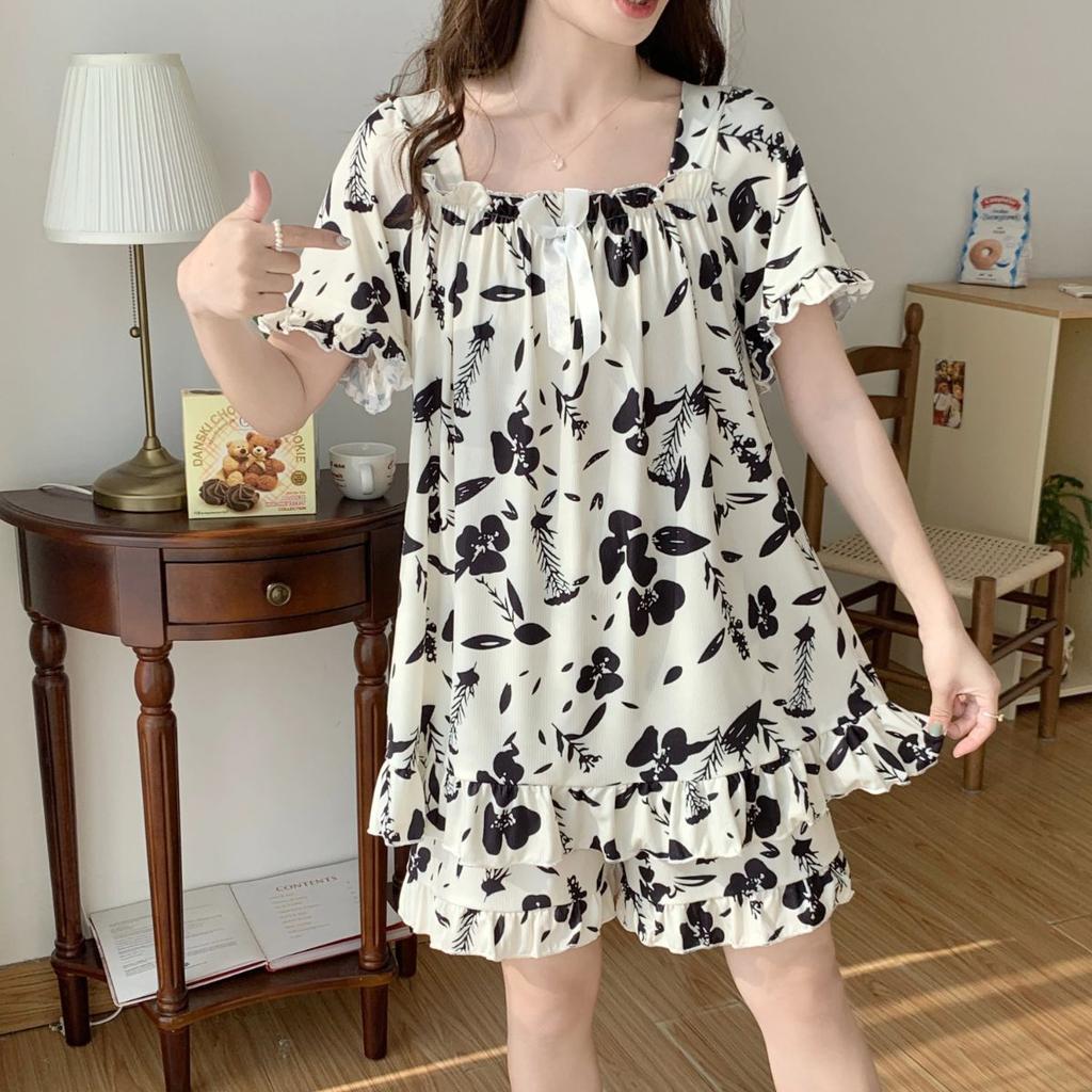 Summer Ice Silk Short Sleeved Set, Oversized Casual Pajamas, Women's Summer Home Clothing, Comfortable and Loose