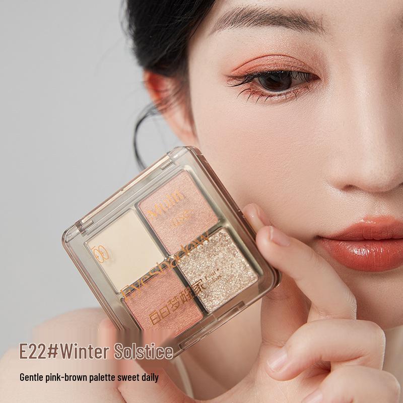 

Daydream Wake-Up Four-Color Earth Tone Shimmery Eyeshadow Palette - Pink Brown
