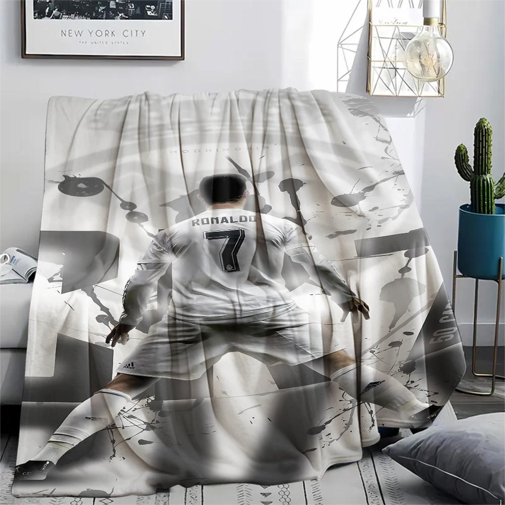 1PC Ronaldo Print Flannel Blanket, High Quality All Seasons, Home Decor, Warmth and Comfort, Perfect for Christmas Gifts