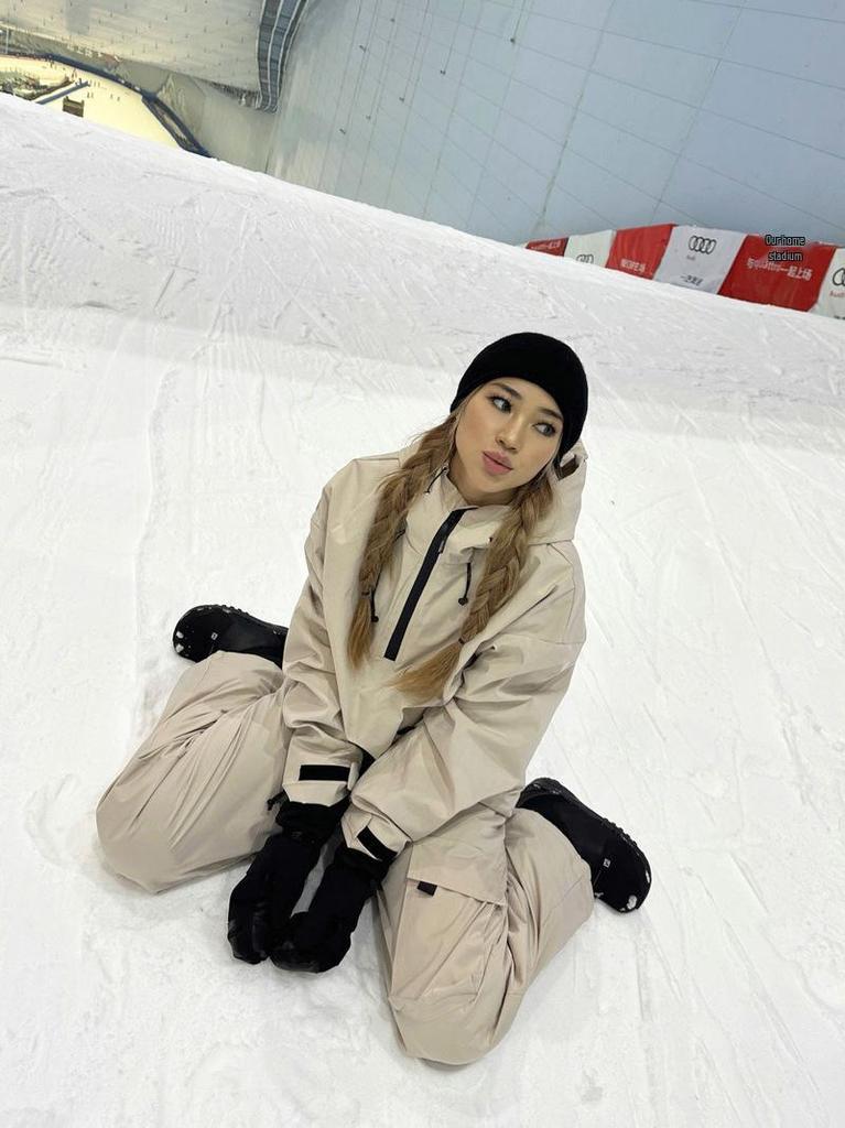 Waterproof Ski Suit Set: Men's & Women's Couple Style, Windproof, Warm, Plus Size.