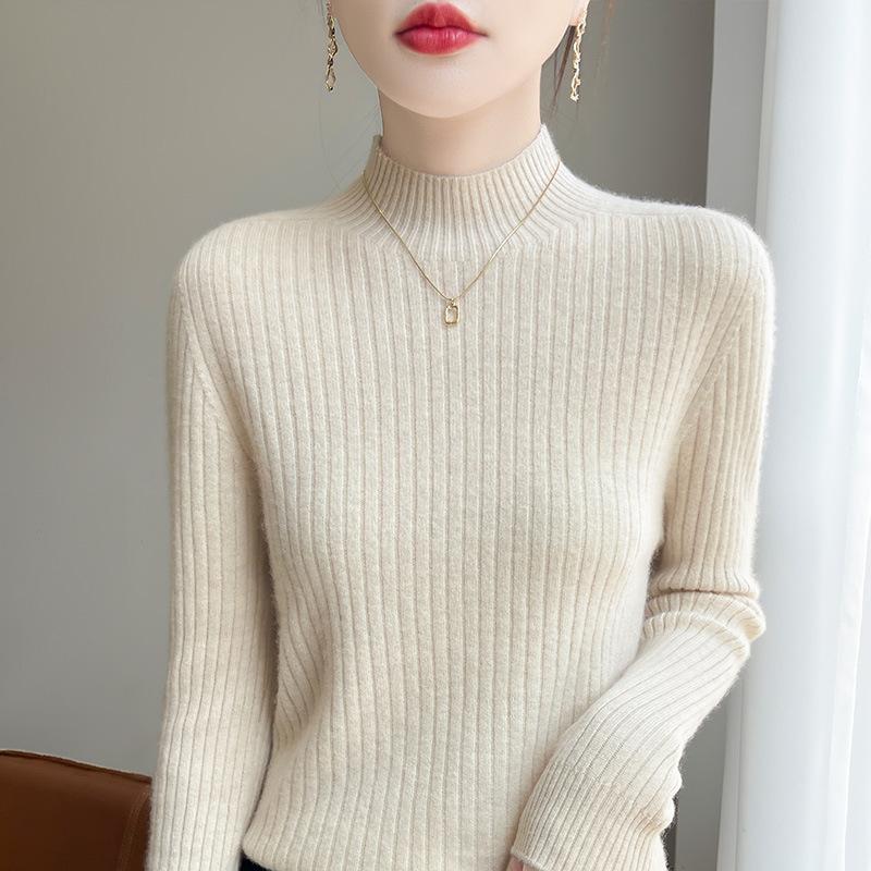 For The Autumn and Winter Collection Pair It with A Women's Sweater A Semi-high-neck Pull-out Long-sleeved Knitted Sweater As A Base Layer