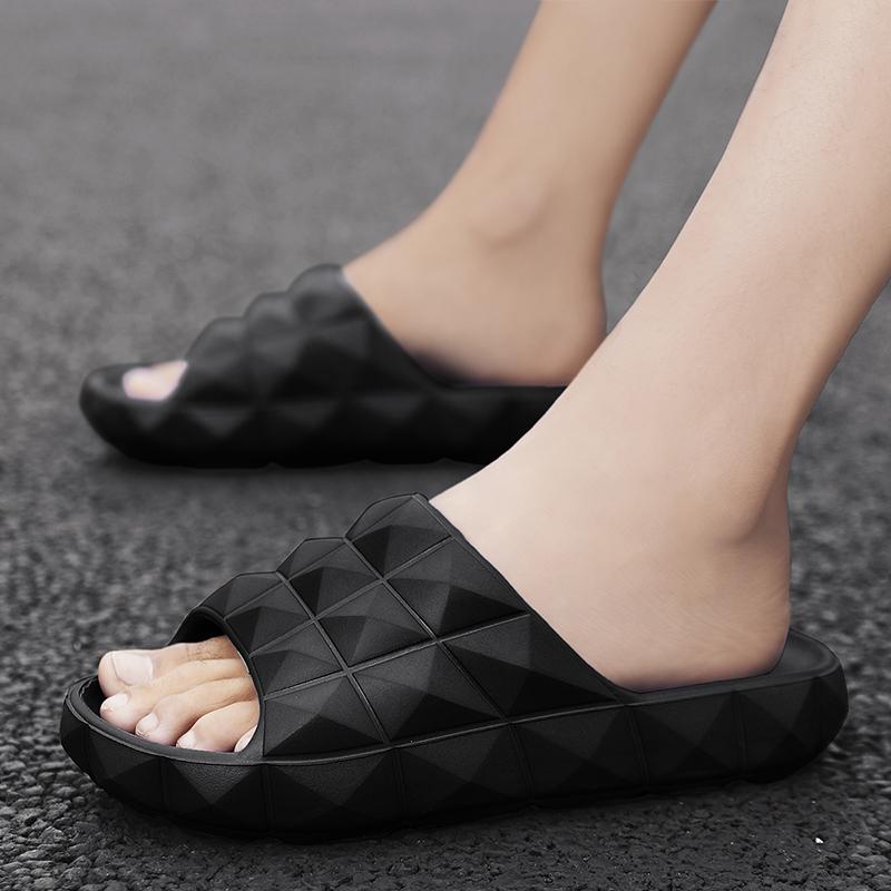 New 2024 Men's Summer Slippers Anti-slip Thicken EVA Soft Slipper Outdoor Beach Men Slip-on Flats Shoes Size 45 Zapatos