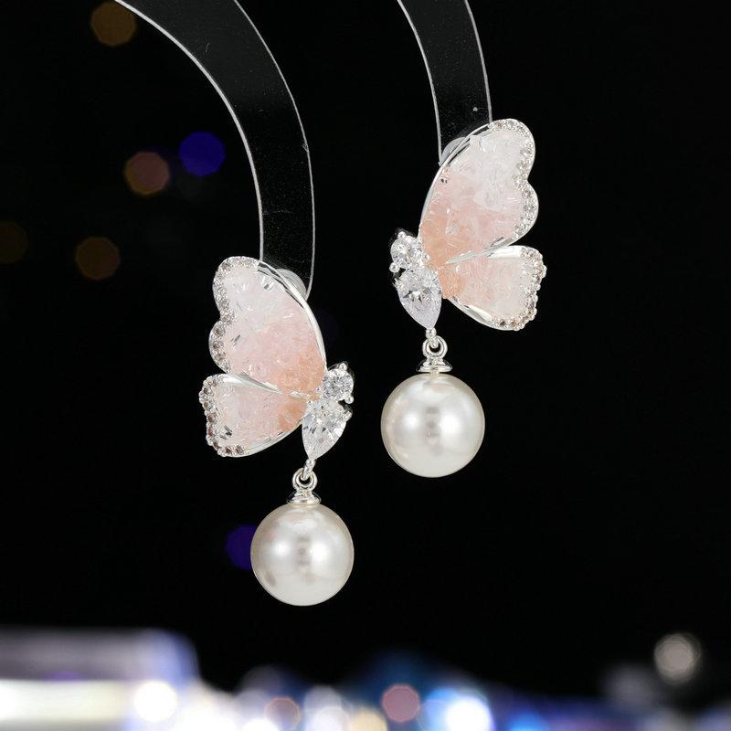 

Серьги-гвоздики с жемчугом и бабочкой-танцем, женские, нишевый дизайн, High Sense 2024, новые серьги-гвоздики 925 пробы