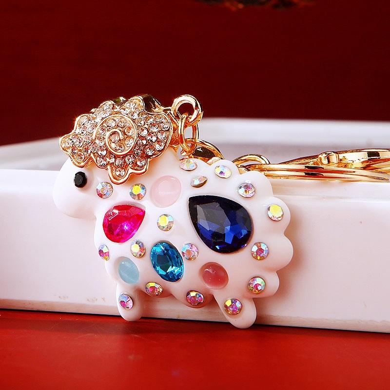 Lovely Rhinestone Sheep Keychain Durable Zinc Alloy Metal Key Ring Fashion Charm for Girls Handbag Birthday Gift