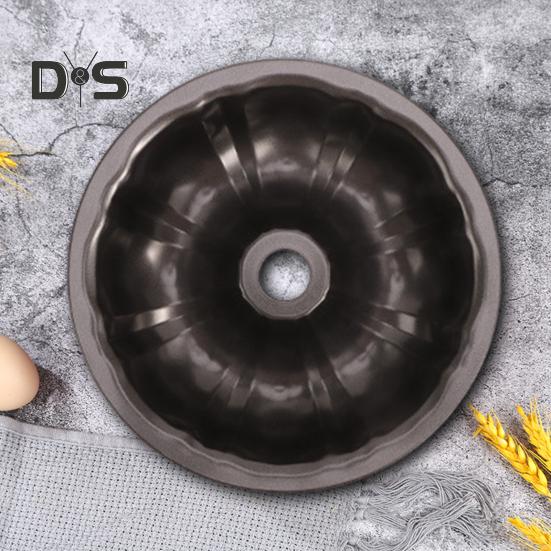 Non-Stick Ring Cake Pan Carbon Steel Fluted Tube Baking Pan for Pound Cake Buntz Cake Jelly Gelatin Chocolate Cake Molds