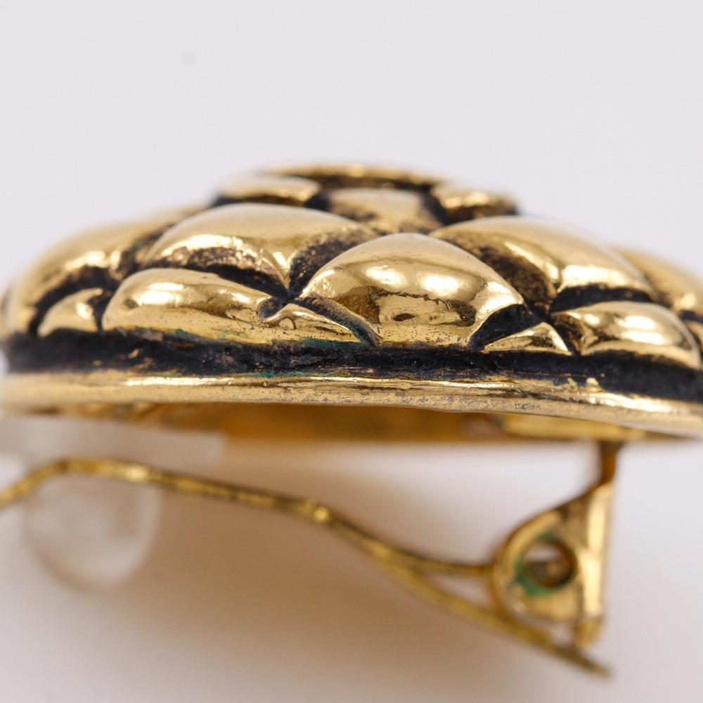 CHANEL COCO Mark Matelasse Earring vintage Plated Gold 23.6g Women Used