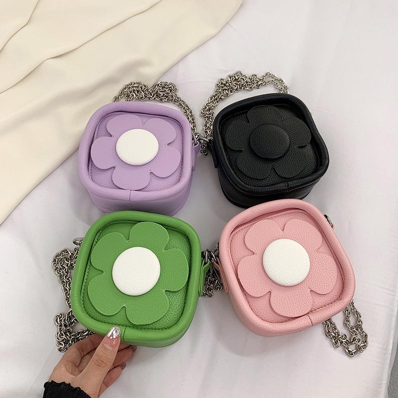 Small fresh literary women's bag 2025 new Mori sweet girl shoulder bag three-dimensional flower mini square bag tide