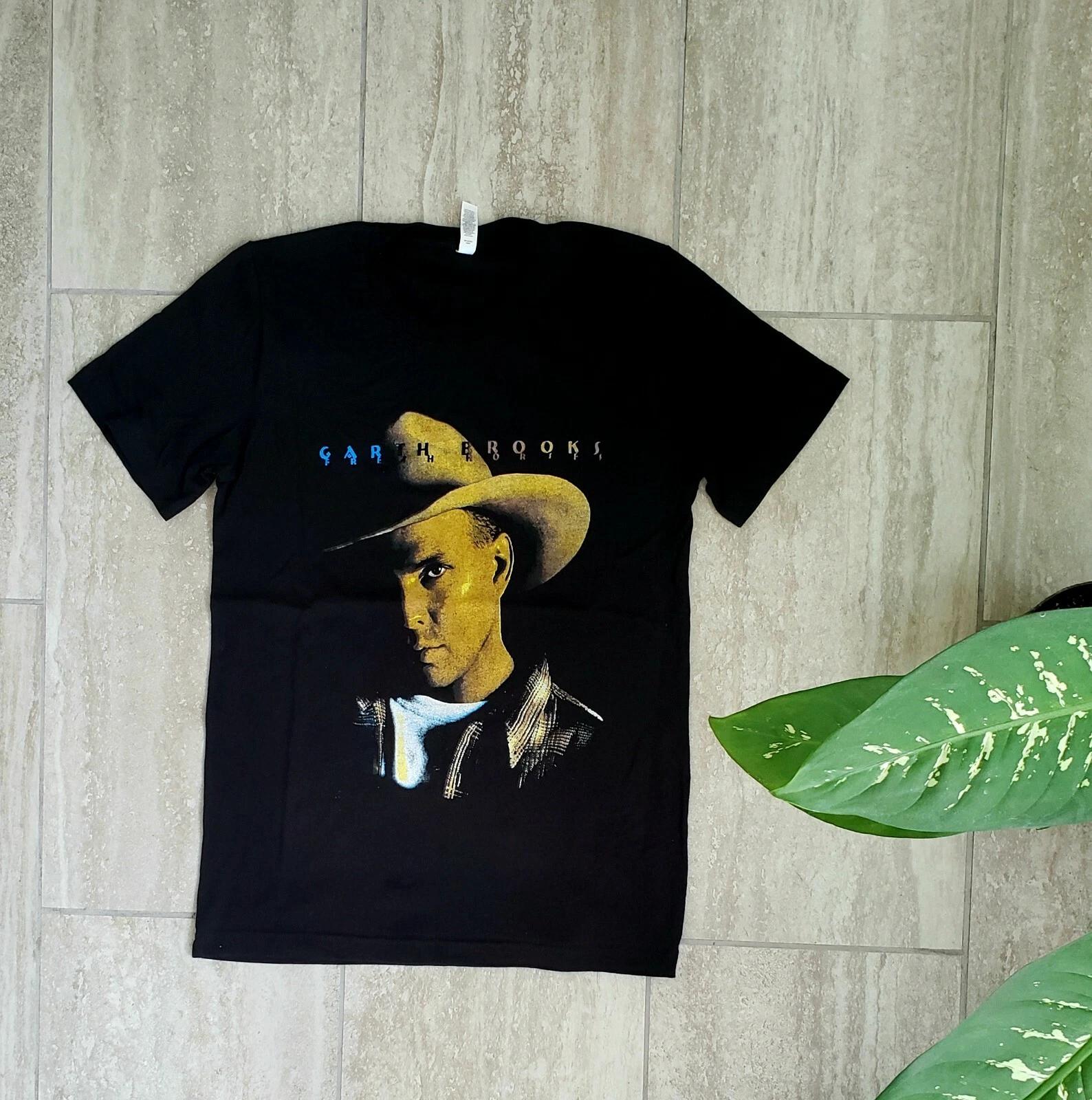 Garth Brooks cowboy t shirt S