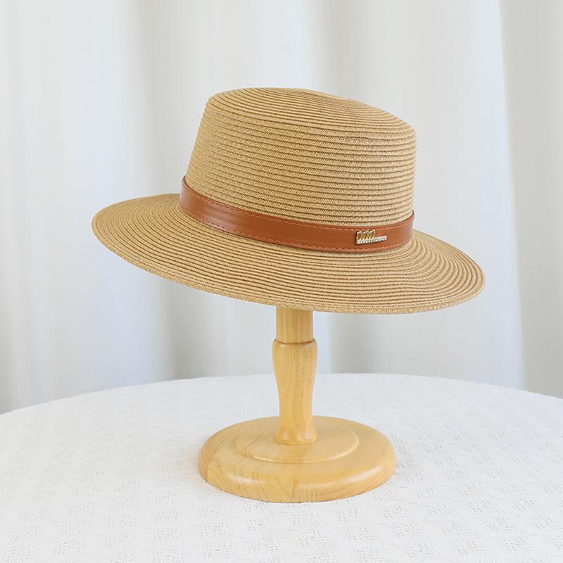 Summer beach trip sun hat for women with a high-end feel, straw woven large brim sun hat, French flat top grass hat