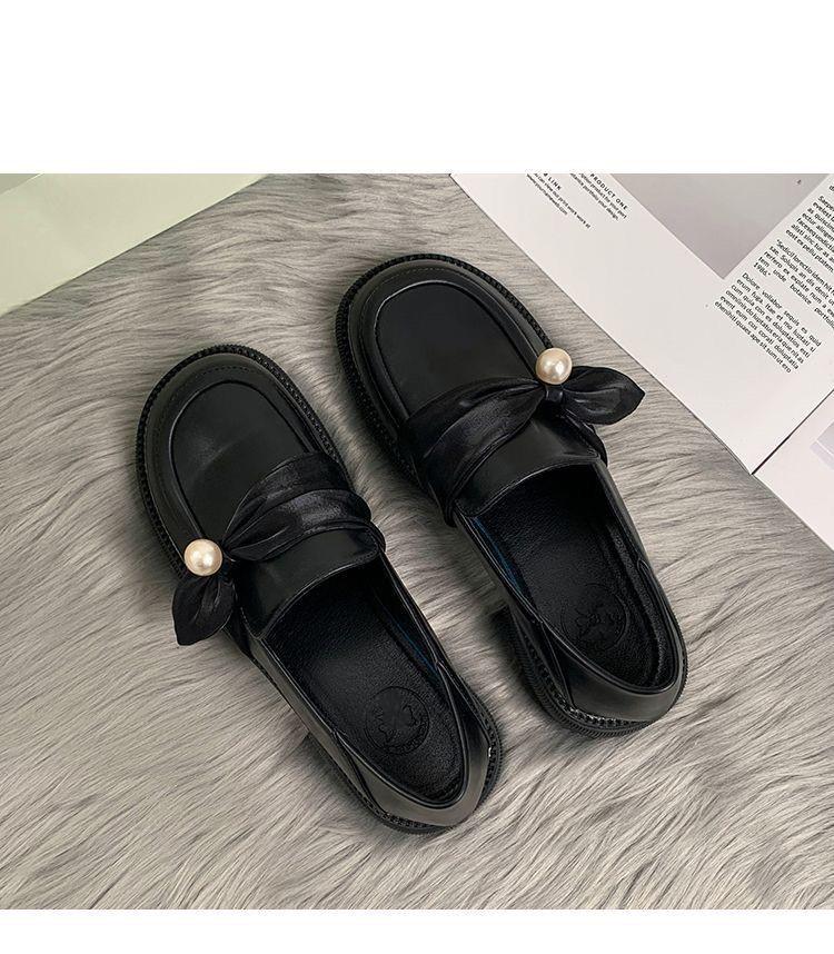 British Style Loafers Women's 2025 New Spring and Autumn Season One-pedal Low-heeled Round Head Versatile Small Leather Shoes Pearl Single Shoes