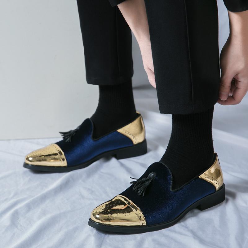 Britischer Gentleman Samt Patchwork Slipper Spitz Quaste Brogues Schuhe Herren Hochzeitskleid Abschlussball Formelles Schuhwerk Zapatos Hombre