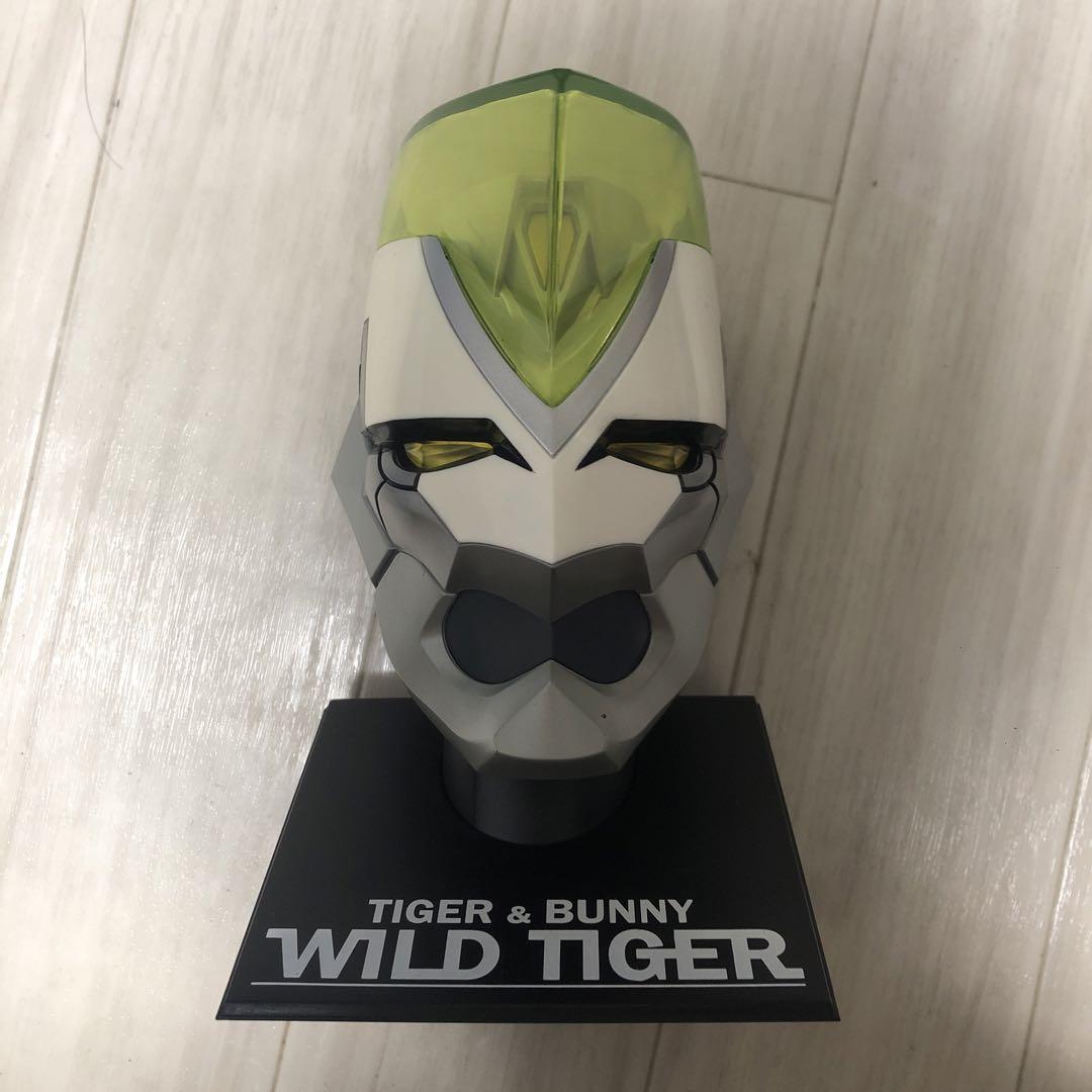 

[USED] TIGER & BUNNY WILD TIGER Headstand