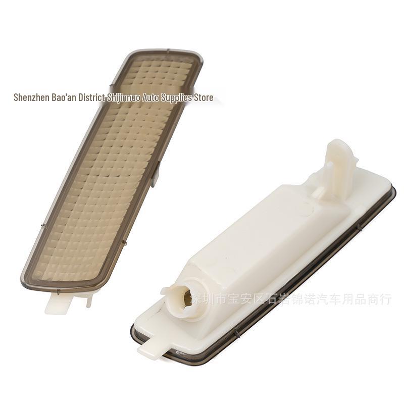 Volkswagen Golf MK6 GTI US Side Marker Turn Signal Light (2009-2013)