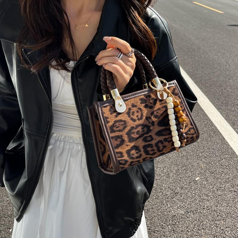 Leopard Print Hand Carry Small Bag Women's New Commuter Women's Bag Autumn and Winter Advanced Sense Single Shoulder Crossbody Small Square Bag
