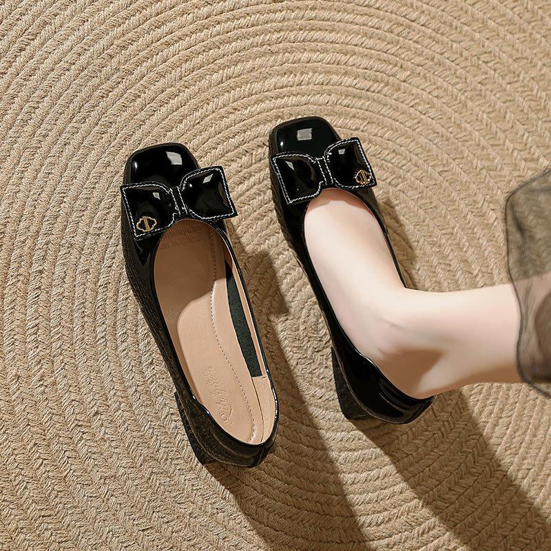French low-heeled light-mouth single shoes 2025 new spring and autumn women's shoes bow red square head thick-heeled high heels