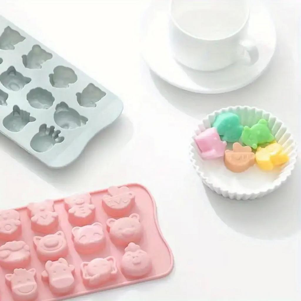 Silicone Animal-Shaped Ice Tray Ice Cube Mold for Homemade Ice Maker Compact Refrigerator Ice Cube Box
