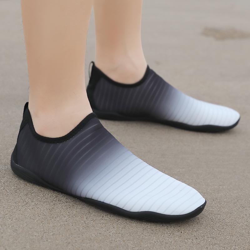 Fashion Beach Water Shoes Quick Dry Swimming Water Slippers Barefoot Women's Upstream Sneakers Beach Surfing Lightweight Sandals