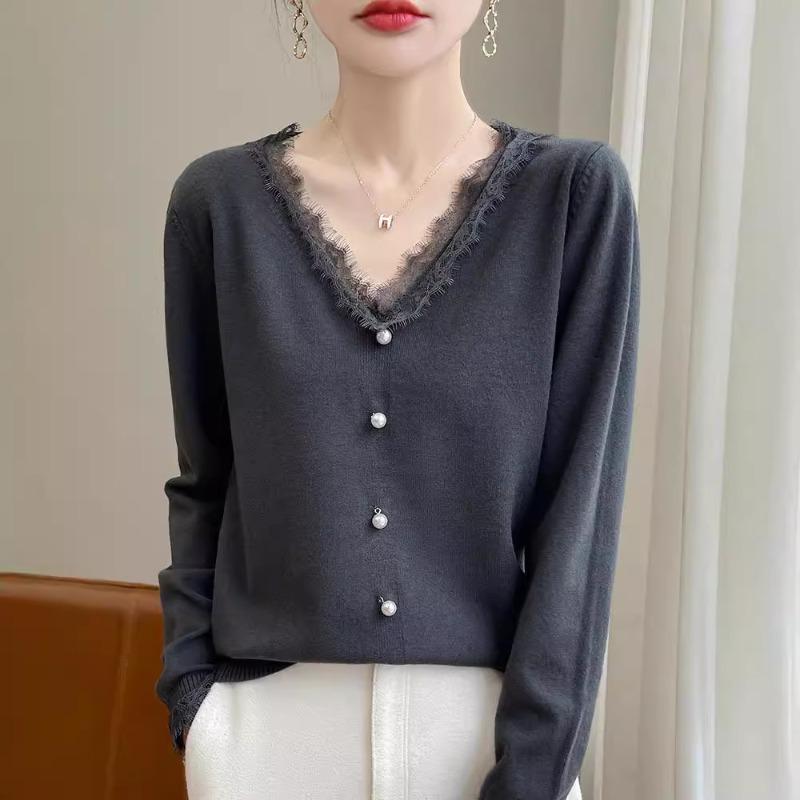 Stylish and thin fashion V-neck lace edge knitted bottoming shirt women's thin sweater top